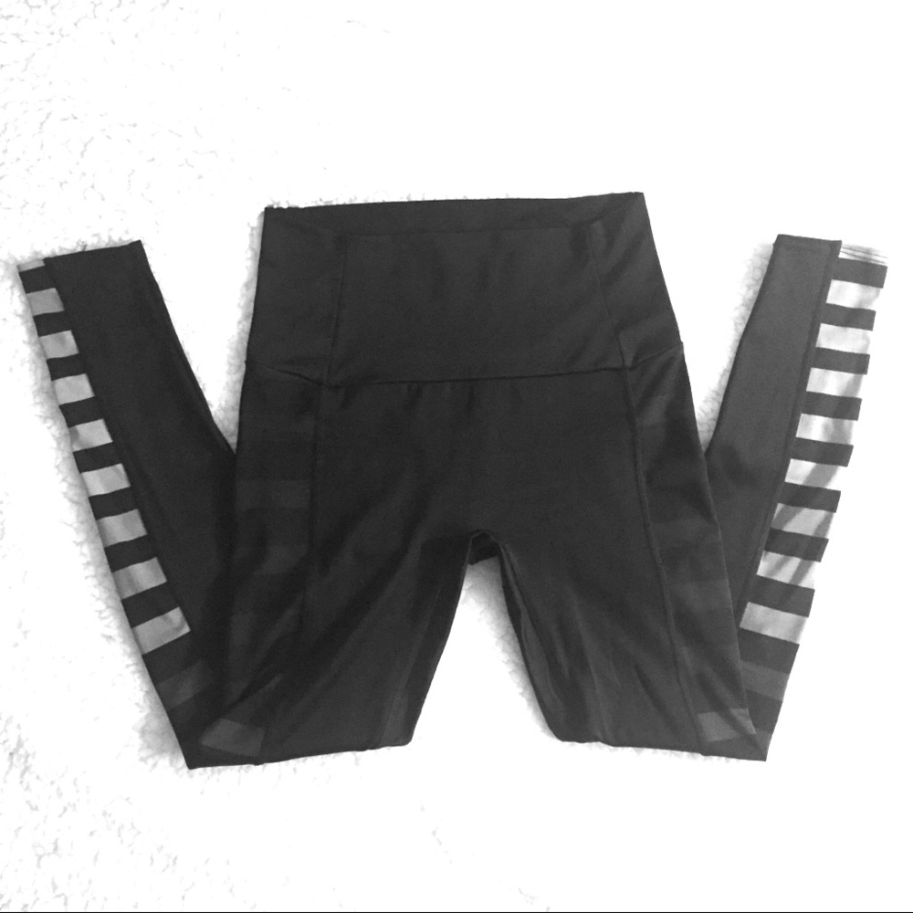 K-DEER Sneaker Length Side Striped Leggings
